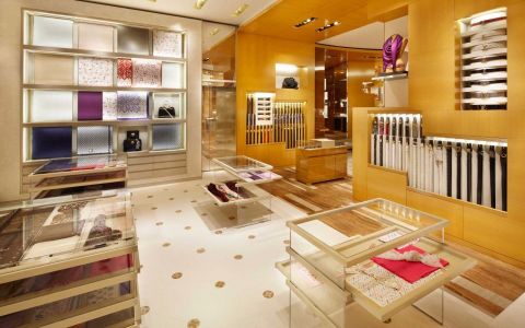 Peter Marino Melds Understated and Chromatic at Maison Louis Vuitton New Bond  Street - Interior Design